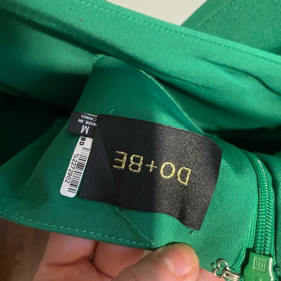 Green cocktail dress - Picture 3 of 3